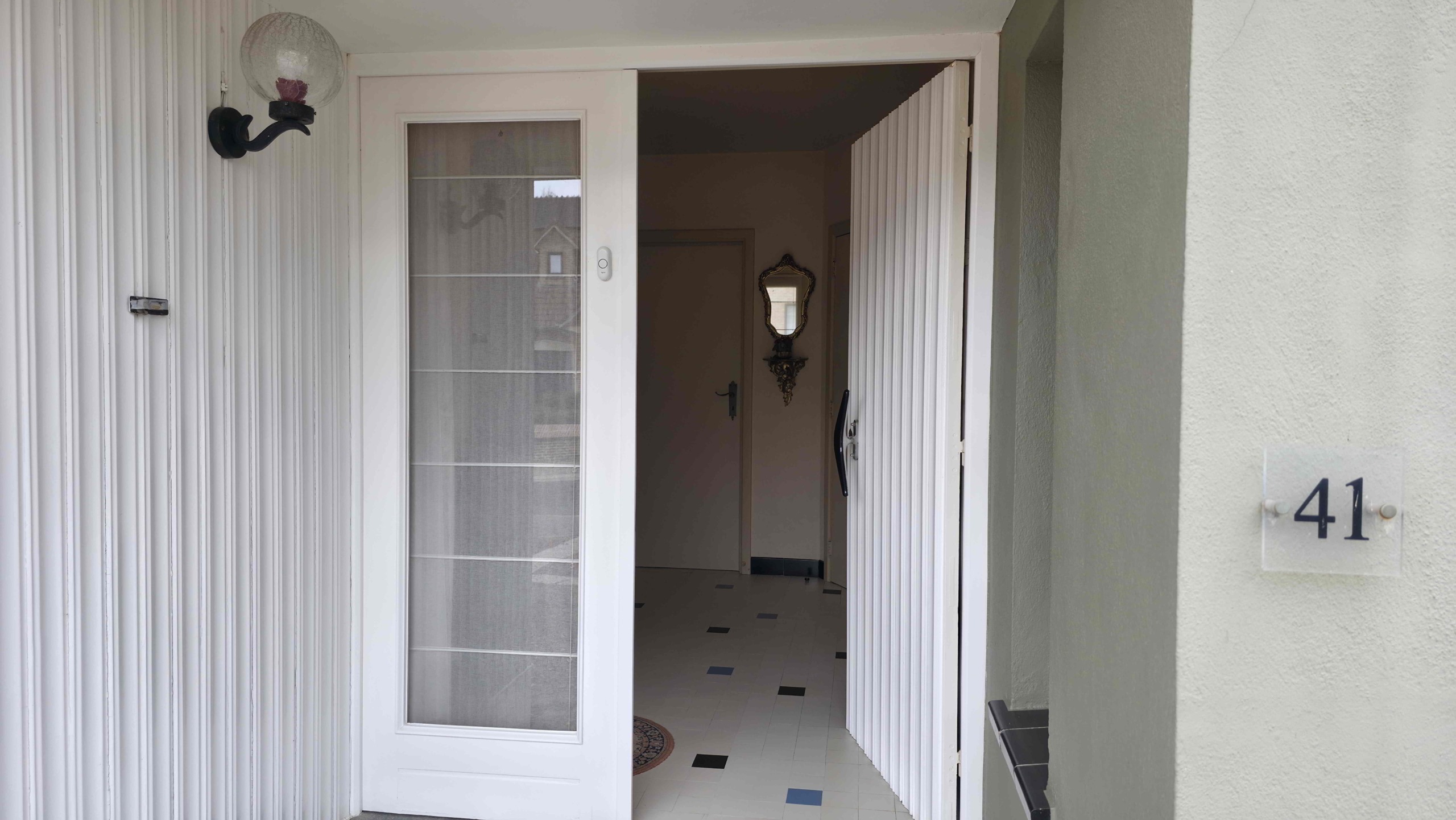 Unieke architecturale woning op een mooi perceel