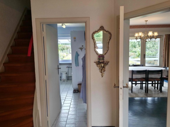 Unieke architecturale woning op een mooi perceel