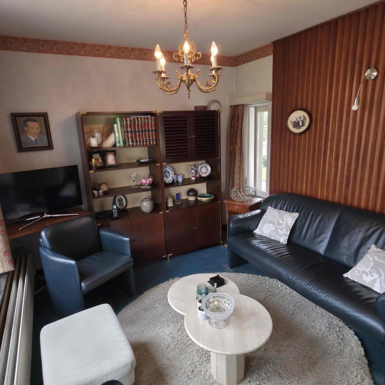 Unieke architecturale woning op een mooi perceel