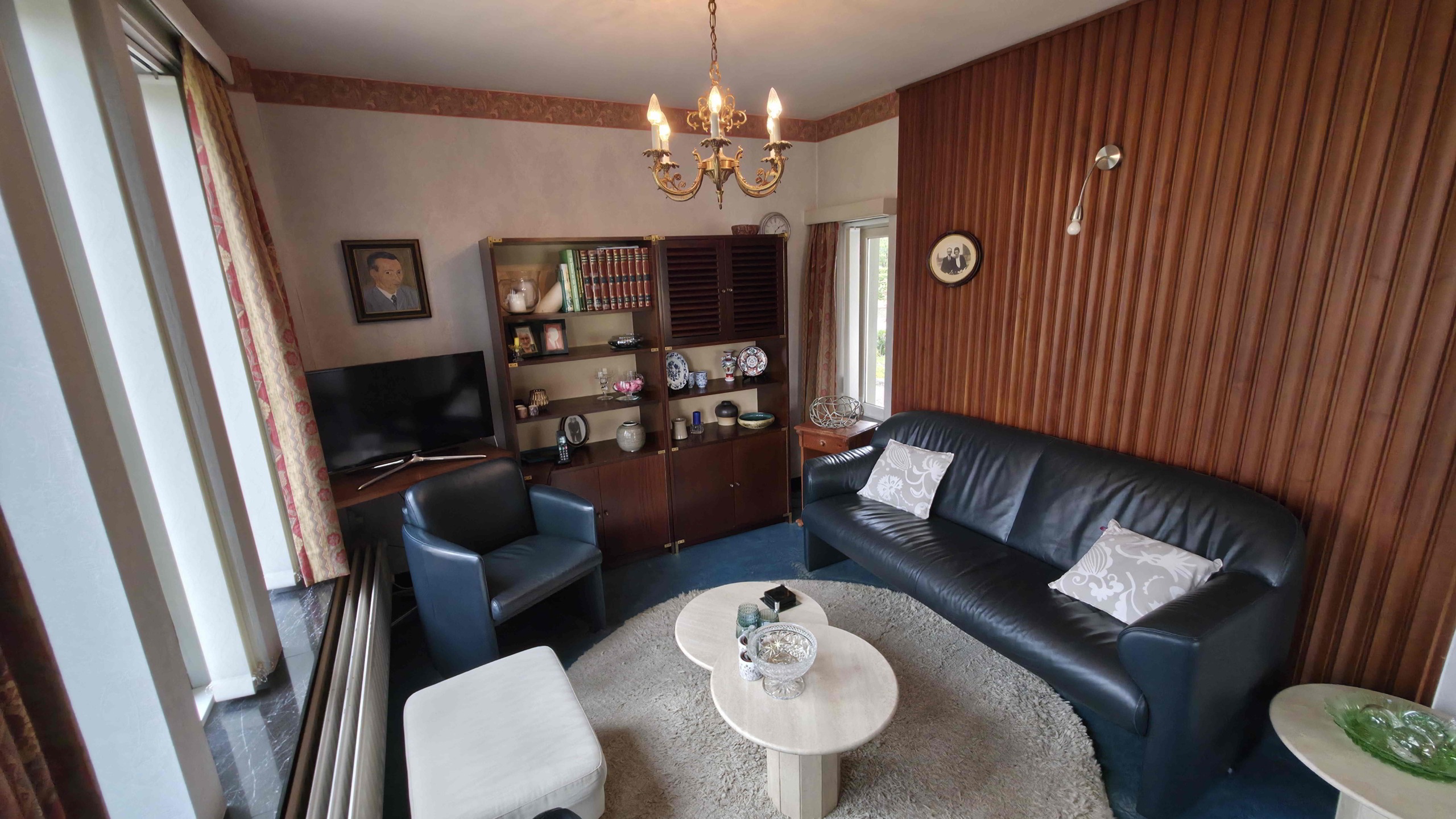 Unieke architecturale woning op een mooi perceel
