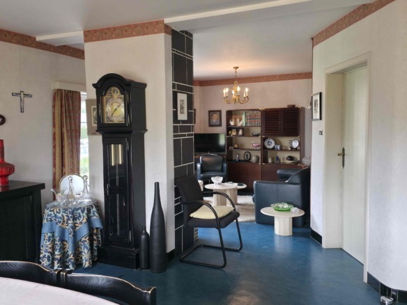 Unieke architecturale woning op een mooi perceel