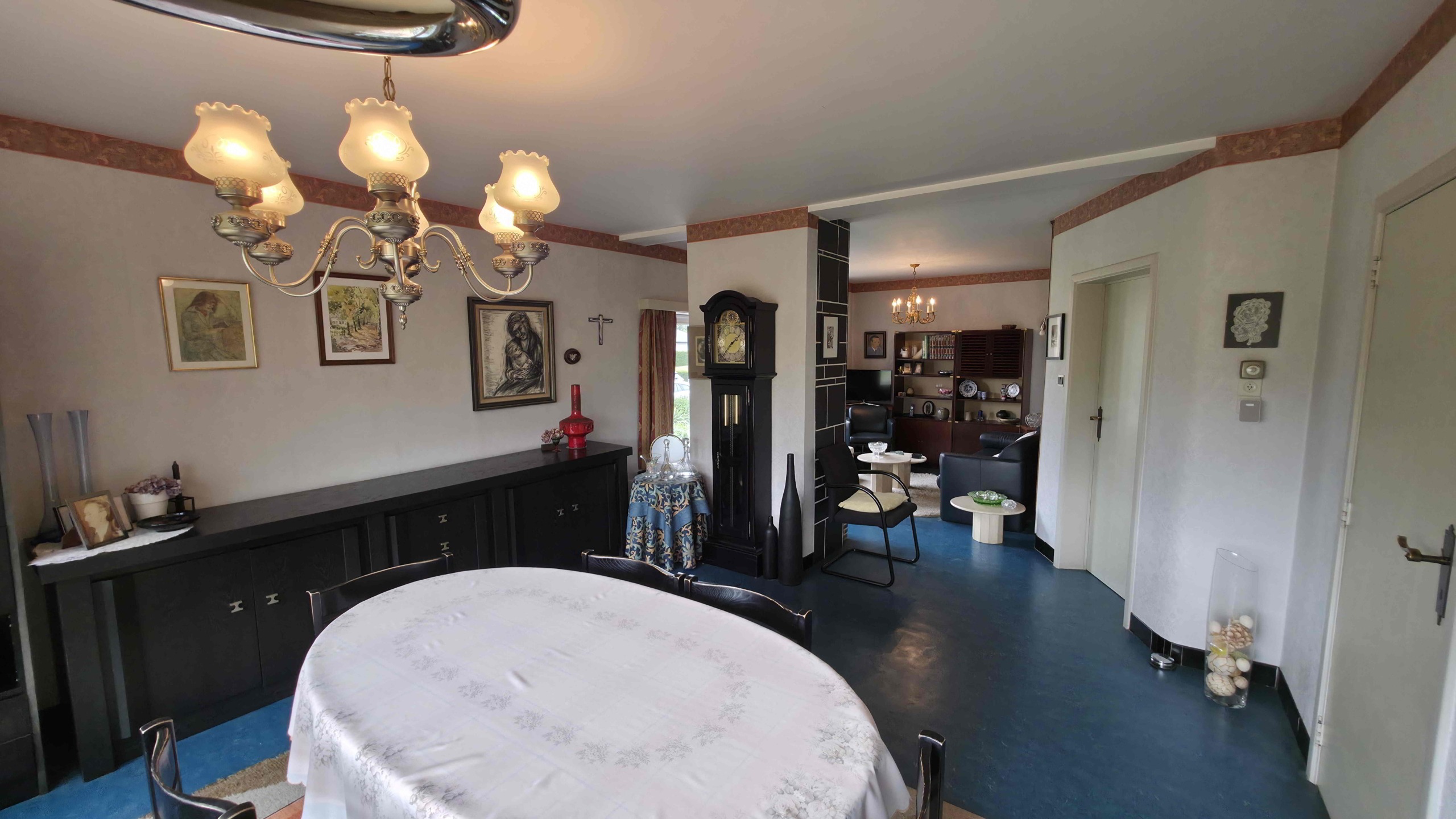 Unieke architecturale woning op een mooi perceel