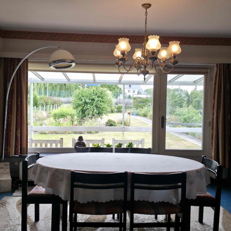 Unieke architecturale woning op een mooi perceel