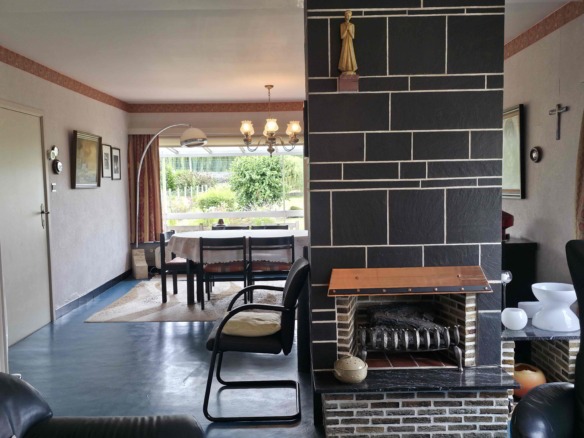 Unieke architecturale woning op een mooi perceel