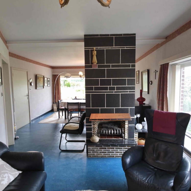 Unieke architecturale woning op een mooi perceel