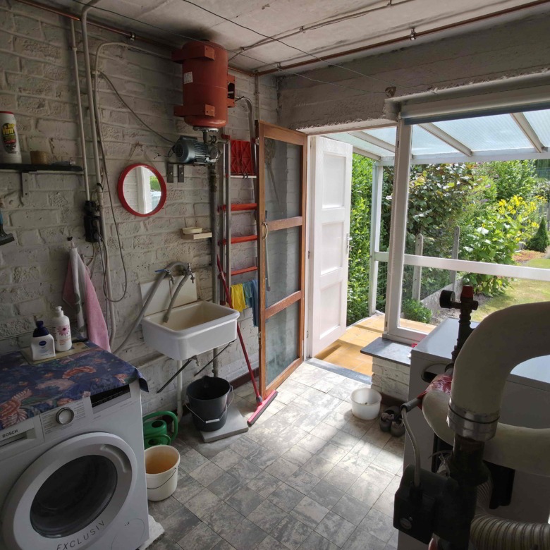 Unieke architecturale woning op een mooi perceel