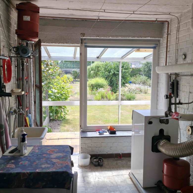 Unieke architecturale woning op een mooi perceel