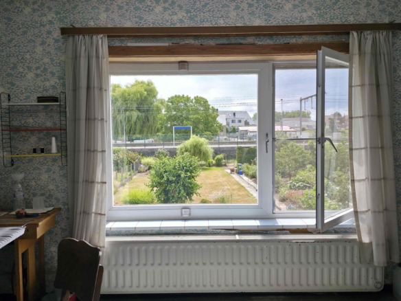 Unieke architecturale woning op een mooi perceel