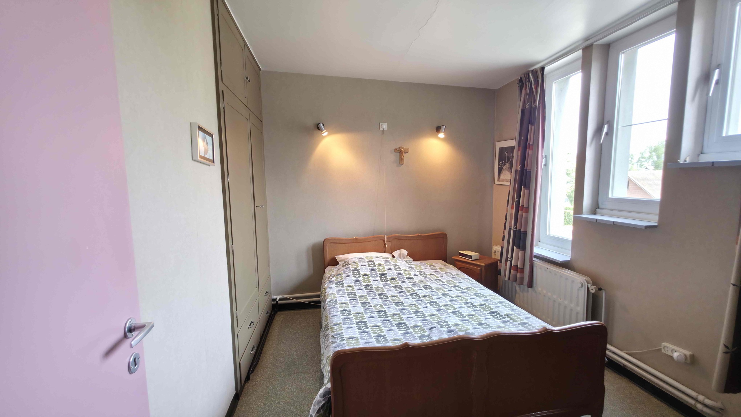Unieke architecturale woning op een mooi perceel