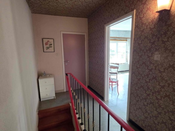 Unieke architecturale woning op een mooi perceel