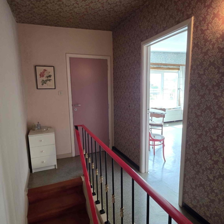 Unieke architecturale woning op een mooi perceel