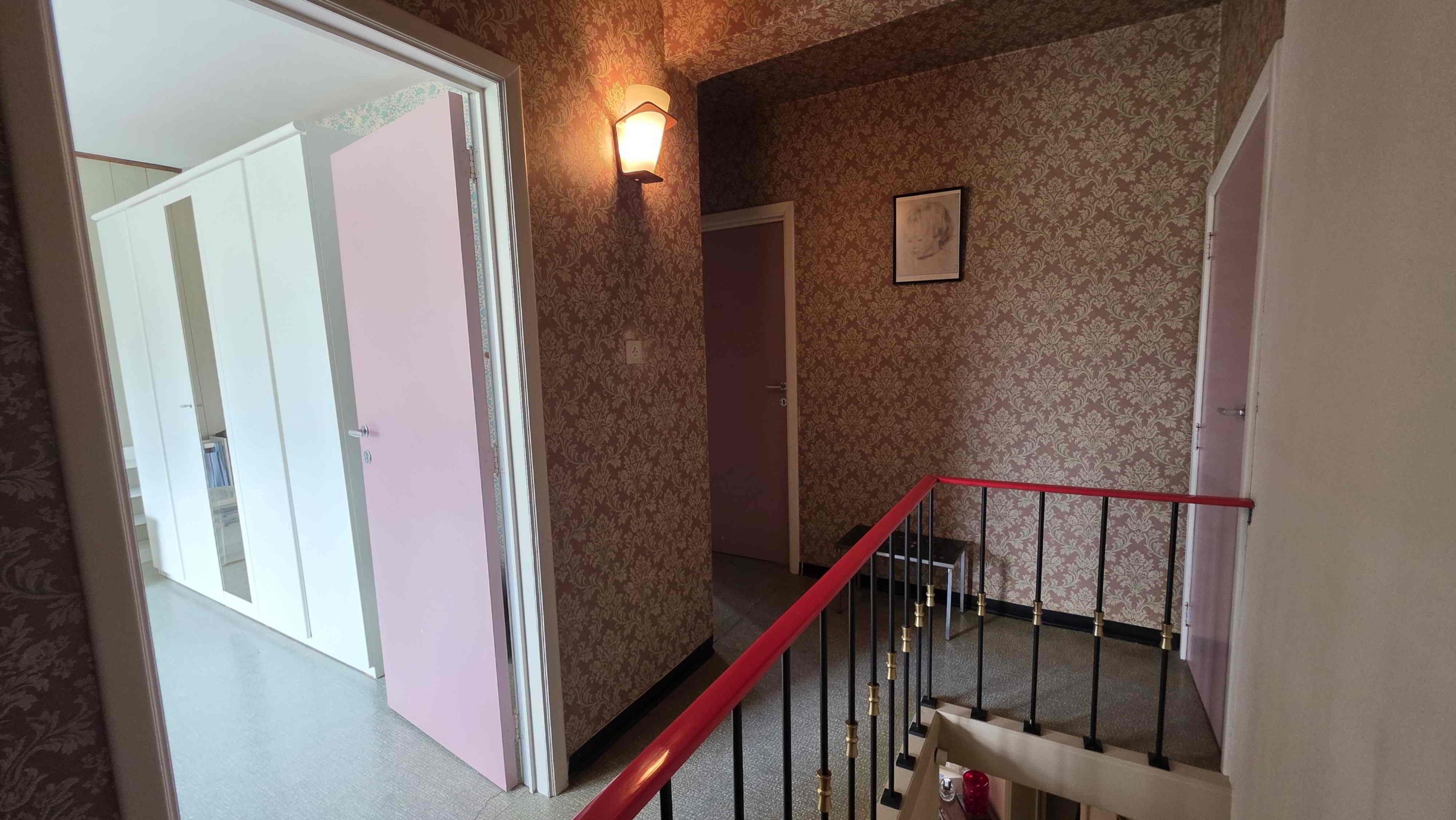 Unieke architecturale woning op een mooi perceel