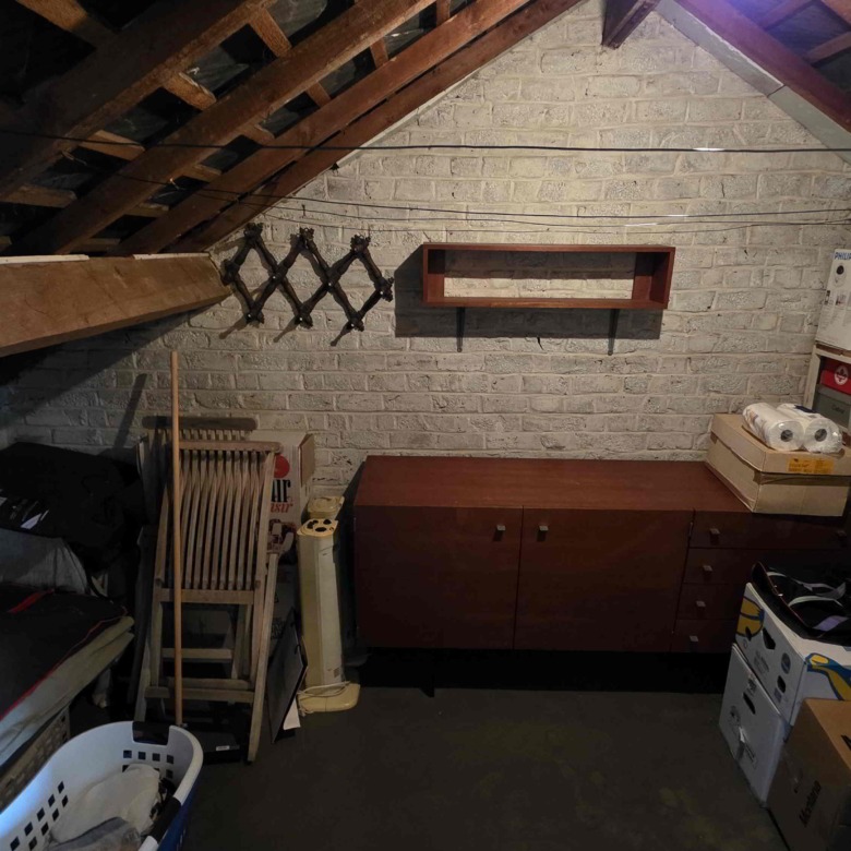 Unieke architecturale woning op een mooi perceel