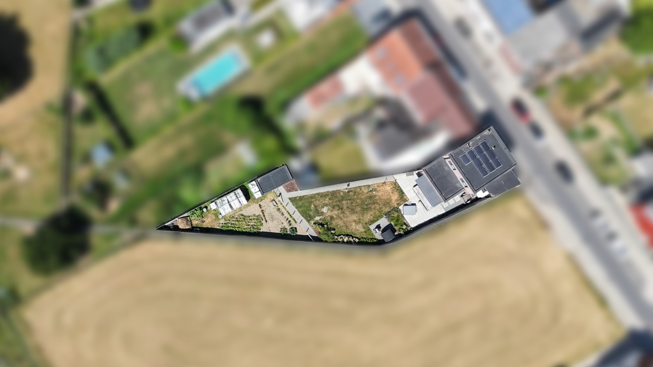 Moderne, top uitgeruste woning met privatieve tuin