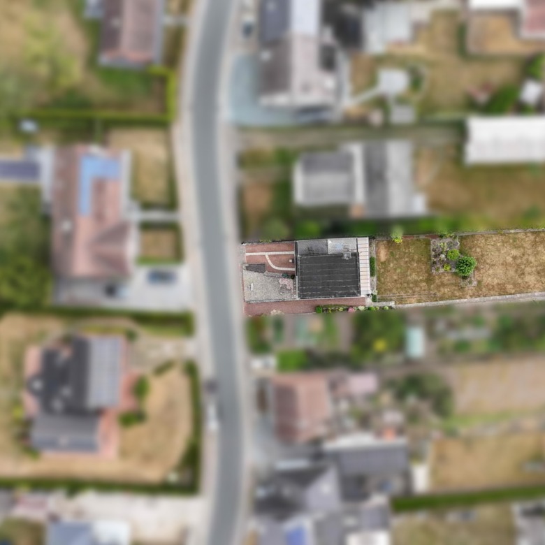 Unieke architecturale woning op een mooi perceel