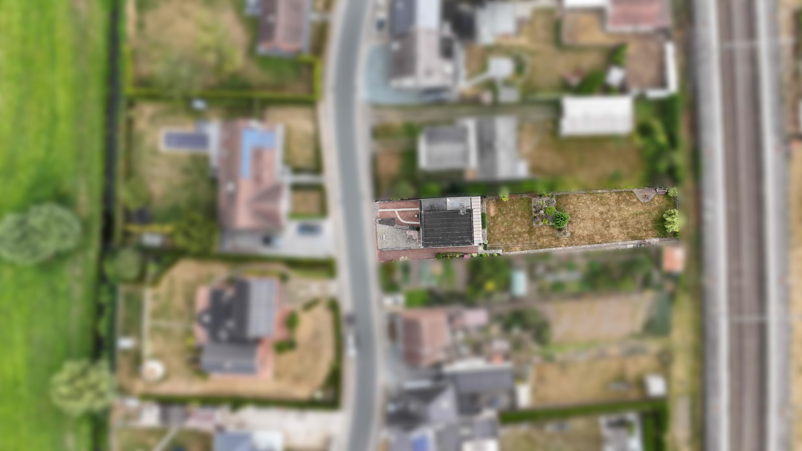 Unieke architecturale woning op een mooi perceel