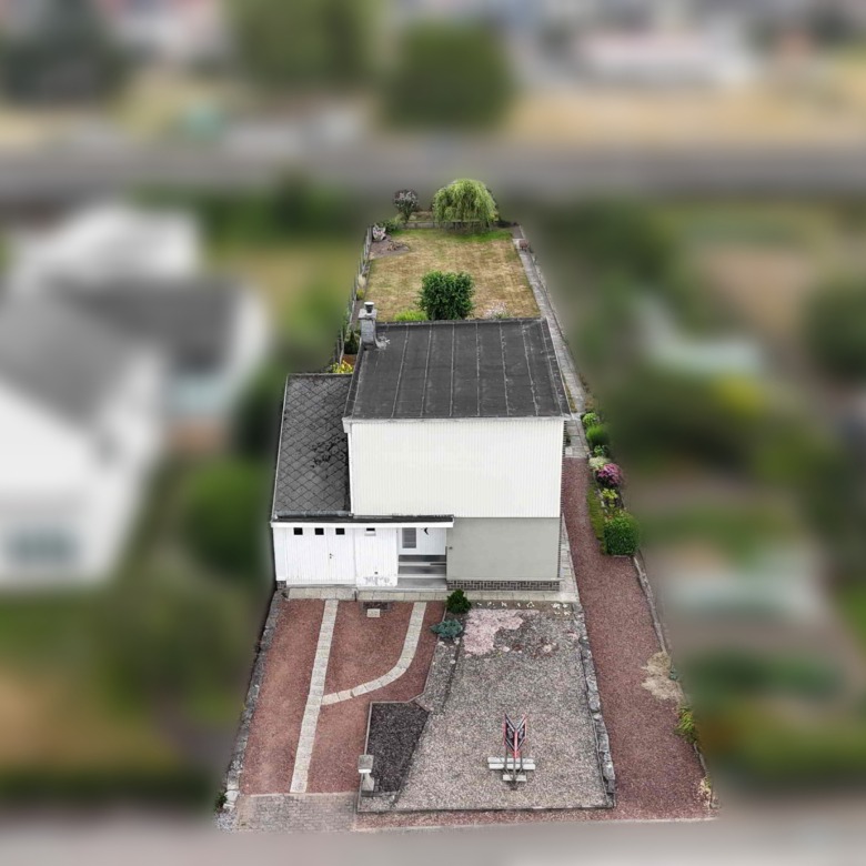Unieke architecturale woning op een mooi perceel