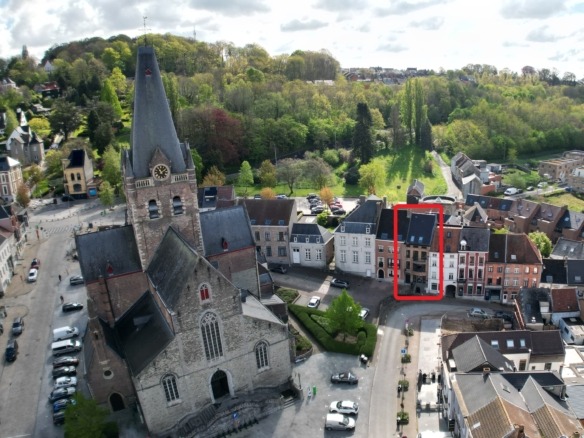Mooi appartement met topligging op de markt!