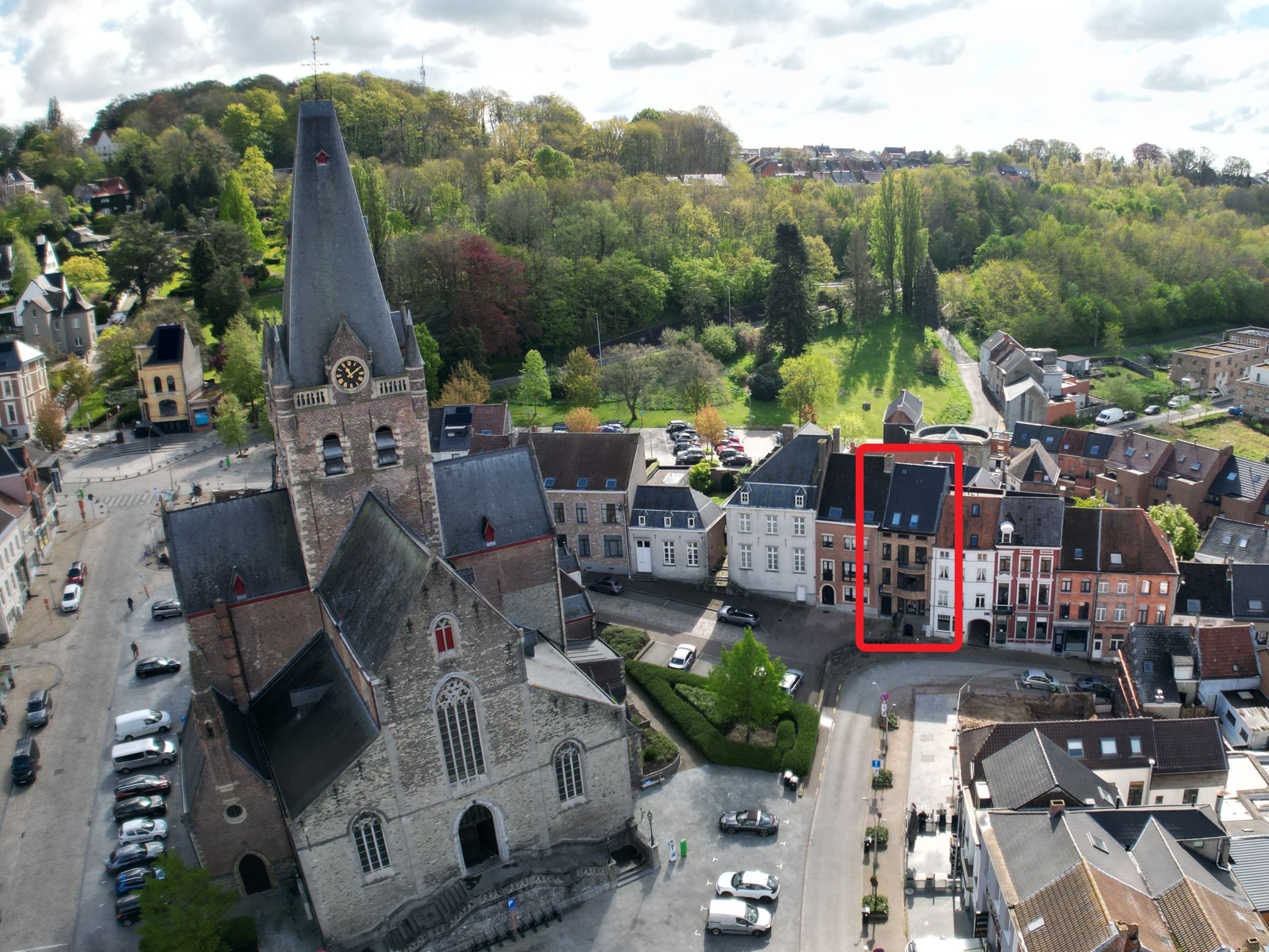 Mooi appartement met topligging op de markt!