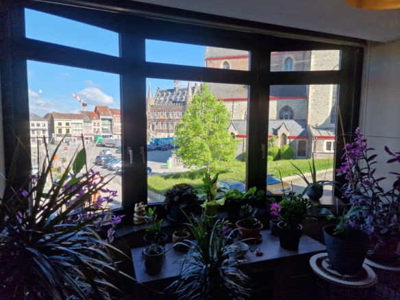 Mooi appartement met topligging op de markt!