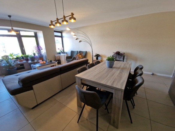 Mooi appartement met topligging op de markt!