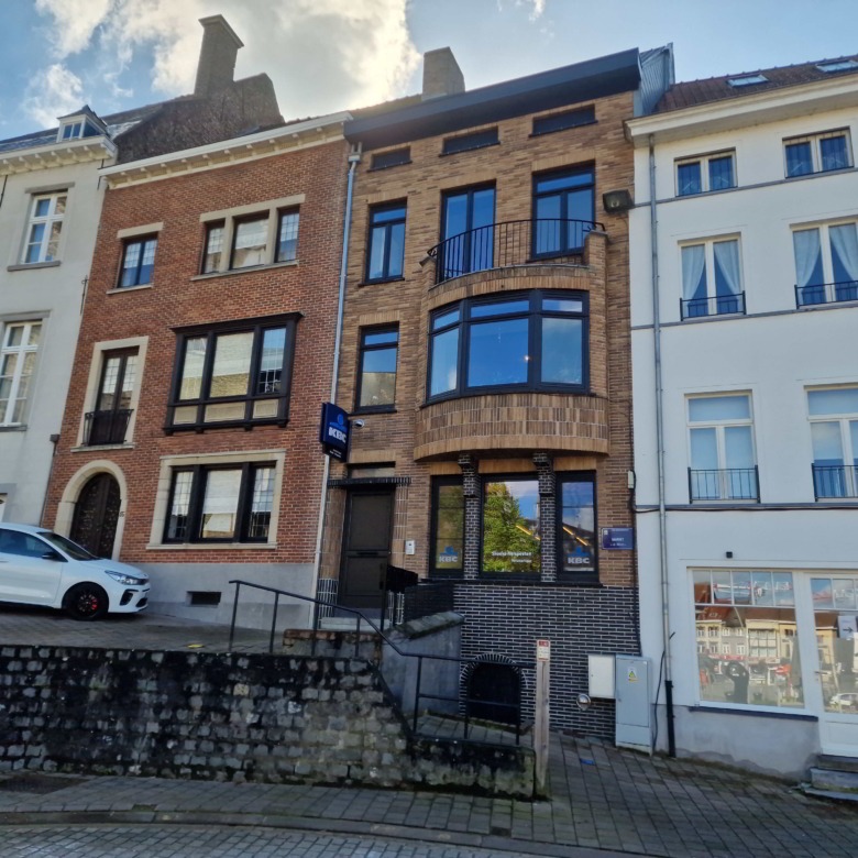 Mooi appartement met topligging op de markt!