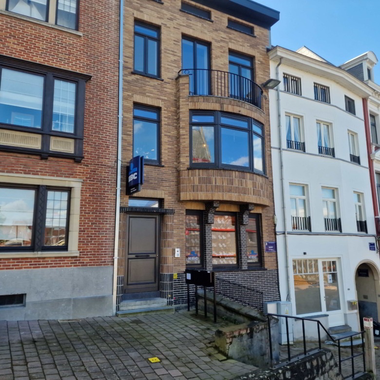 Mooi appartement met topligging op de markt!