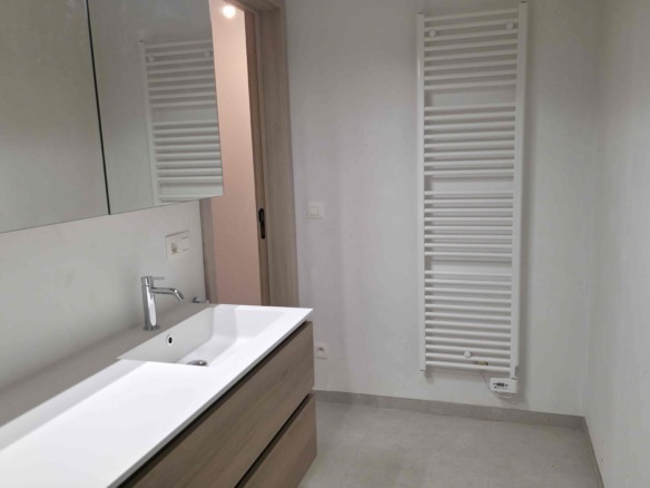 Comfortabel nieuwbouwappartement op de markt!