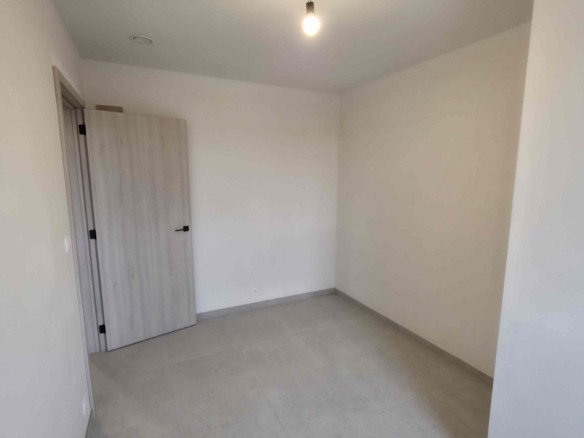 Comfortabel nieuwbouwappartement op de markt!