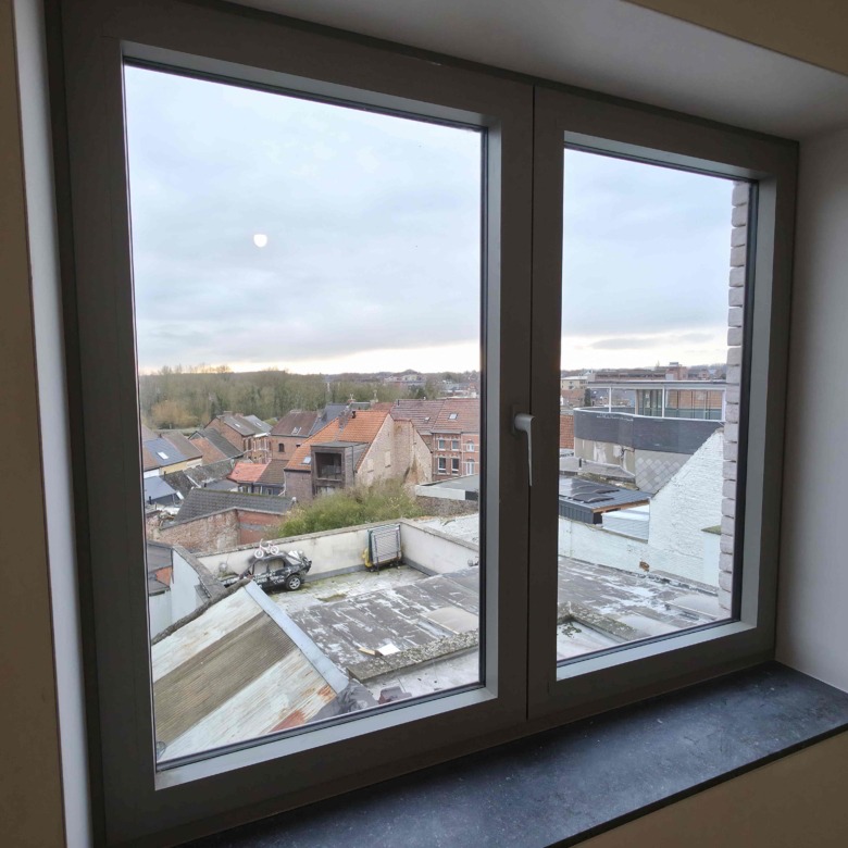 Comfortabel nieuwbouwappartement op de markt!