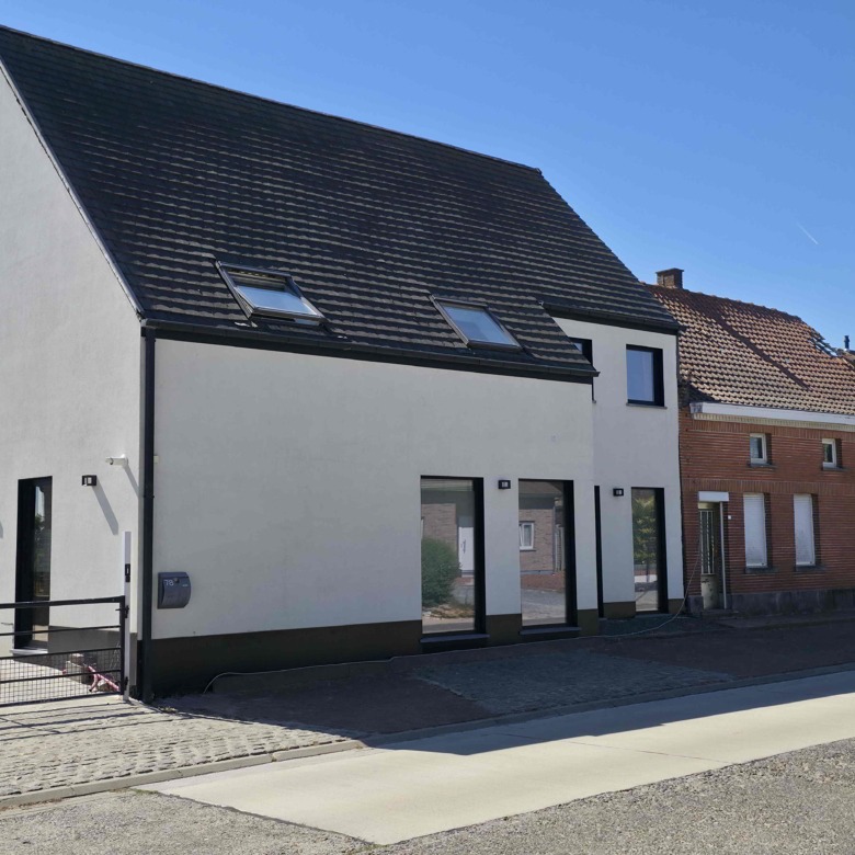 Enorm lichtrijke en energiezuinige woning met uitzonderlijk potentieel!
