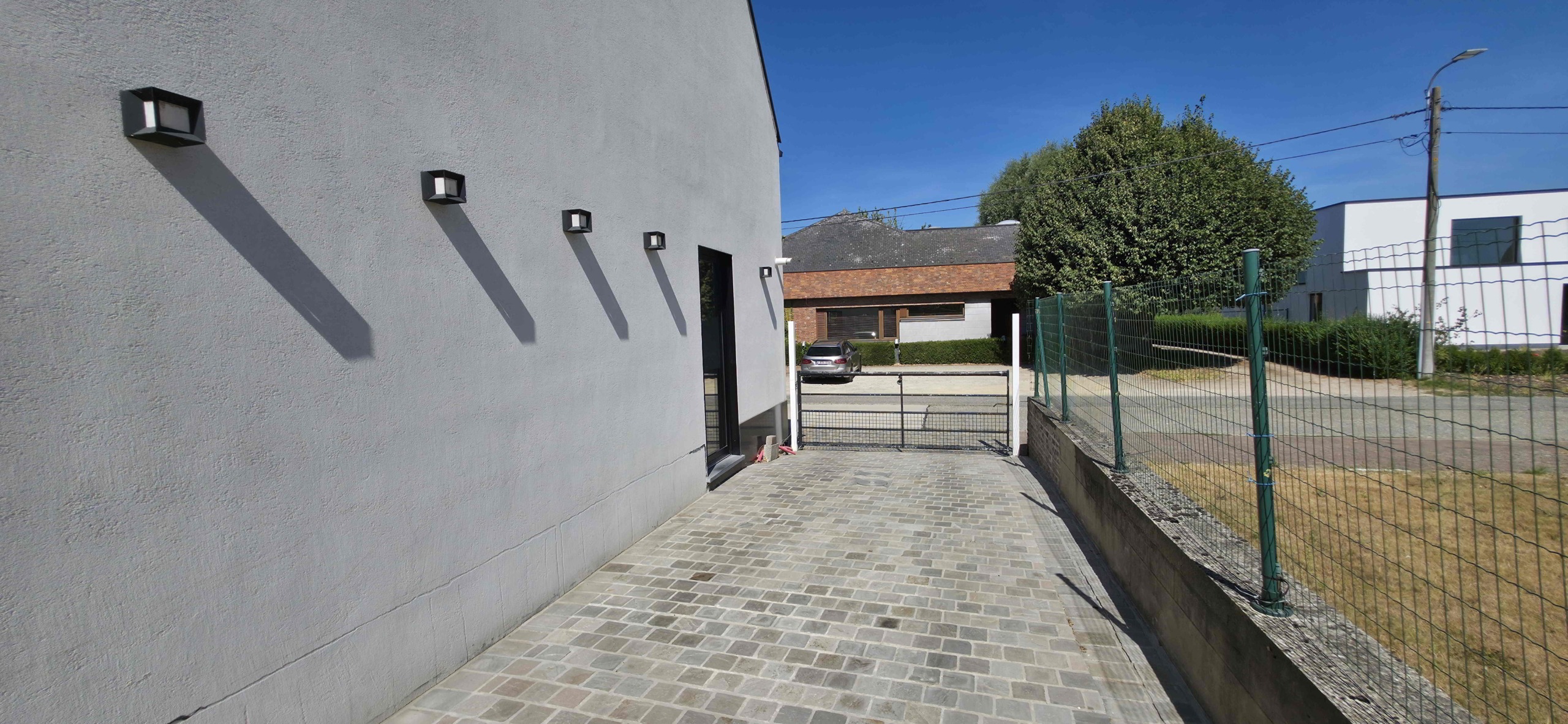Enorm lichtrijke en energiezuinige woning met uitzonderlijk potentieel!
