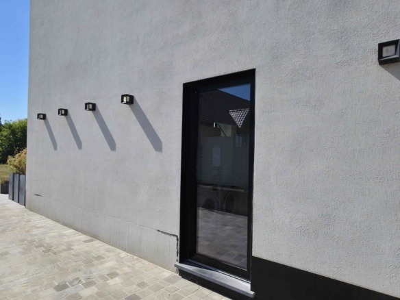 Enorm lichtrijke en energiezuinige woning met uitzonderlijk potentieel!