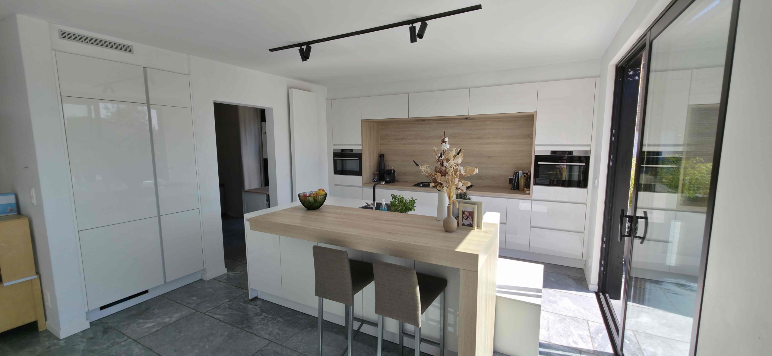 Enorm lichtrijke en energiezuinige woning met uitzonderlijk potentieel!