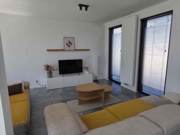 Enorm lichtrijke en energiezuinige woning met uitzonderlijk potentieel!