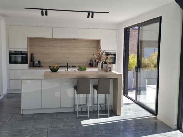Enorm lichtrijke en energiezuinige woning met uitzonderlijk potentieel!