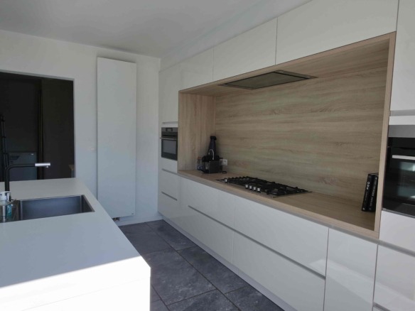 Enorm lichtrijke en energiezuinige woning met uitzonderlijk potentieel!