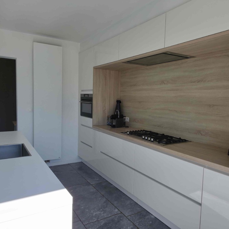 Enorm lichtrijke en energiezuinige woning met uitzonderlijk potentieel!