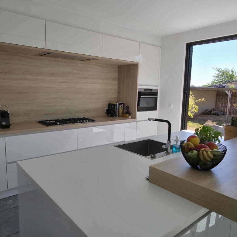 Enorm lichtrijke en energiezuinige woning met uitzonderlijk potentieel!