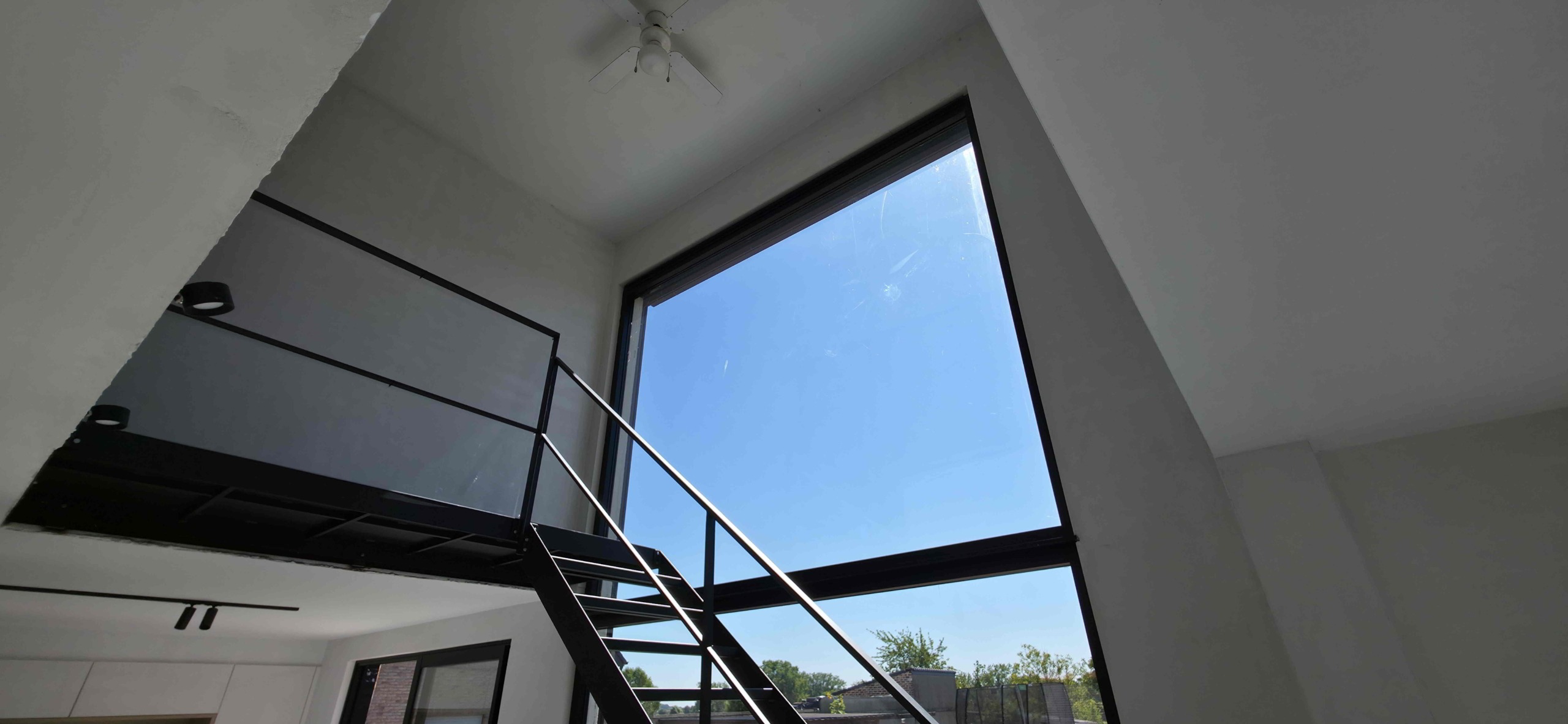 Enorm lichtrijke en energiezuinige woning met uitzonderlijk potentieel!