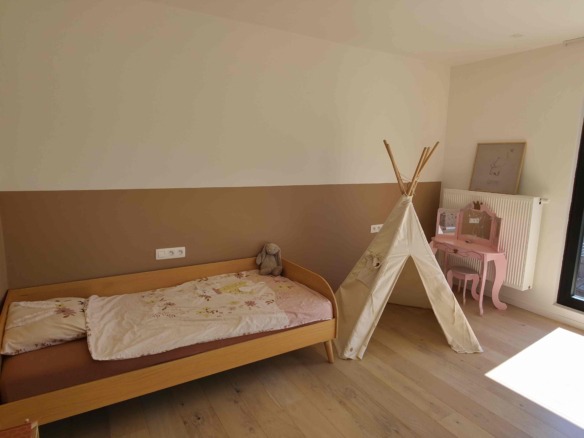 Enorm lichtrijke en energiezuinige woning met uitzonderlijk potentieel!