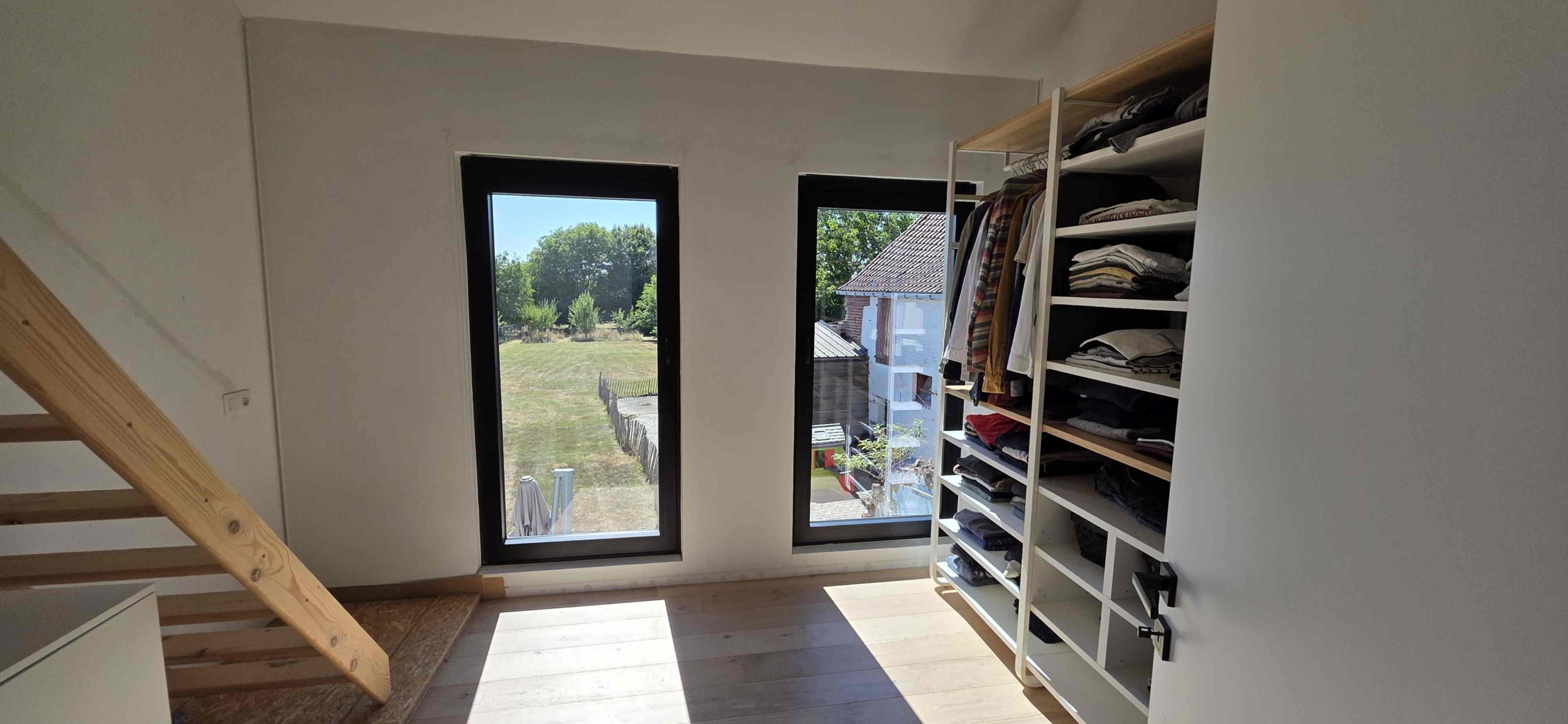 Enorm lichtrijke en energiezuinige woning met uitzonderlijk potentieel!
