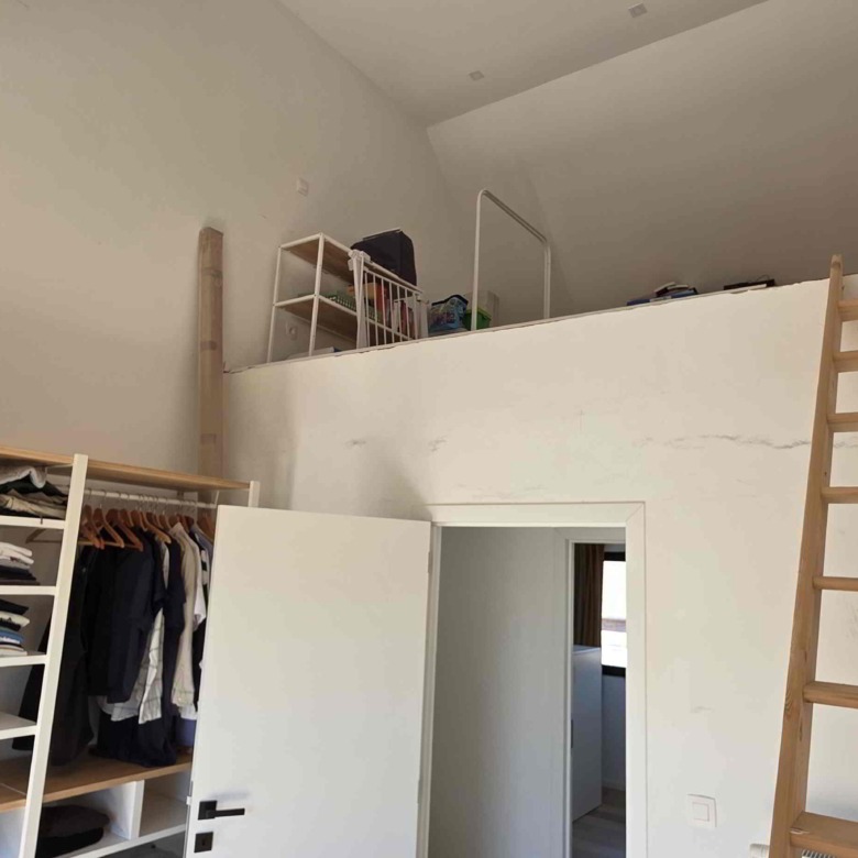 Enorm lichtrijke en energiezuinige woning met uitzonderlijk potentieel!