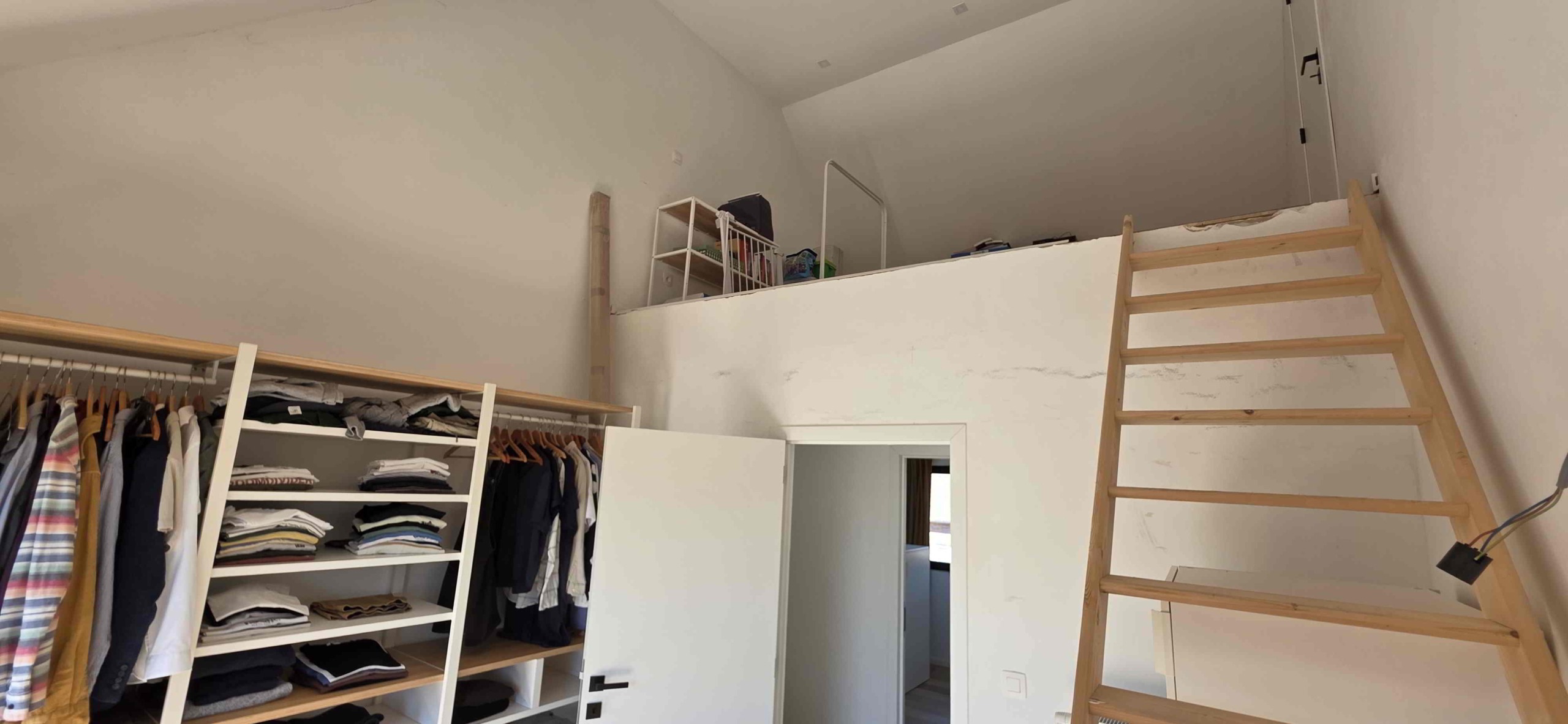Enorm lichtrijke en energiezuinige woning met uitzonderlijk potentieel!