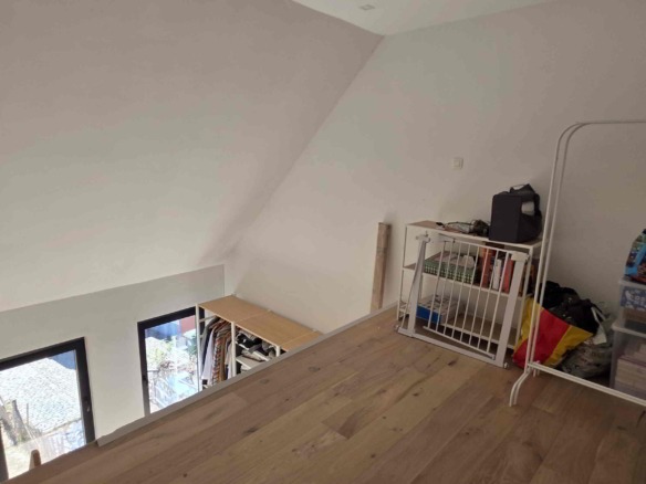 Enorm lichtrijke en energiezuinige woning met uitzonderlijk potentieel!