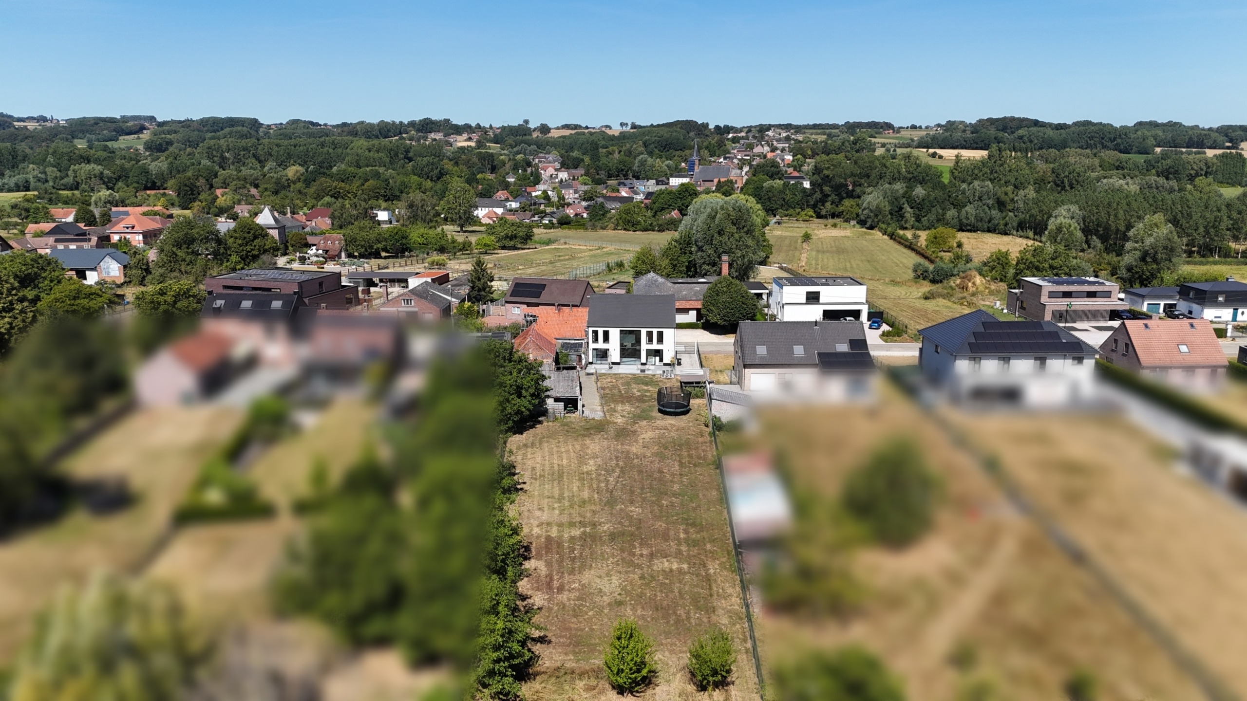 Enorm lichtrijke en energiezuinige woning met uitzonderlijk potentieel!