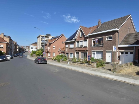 Ruime gezinswoning op toplocatie aan de stadsrand