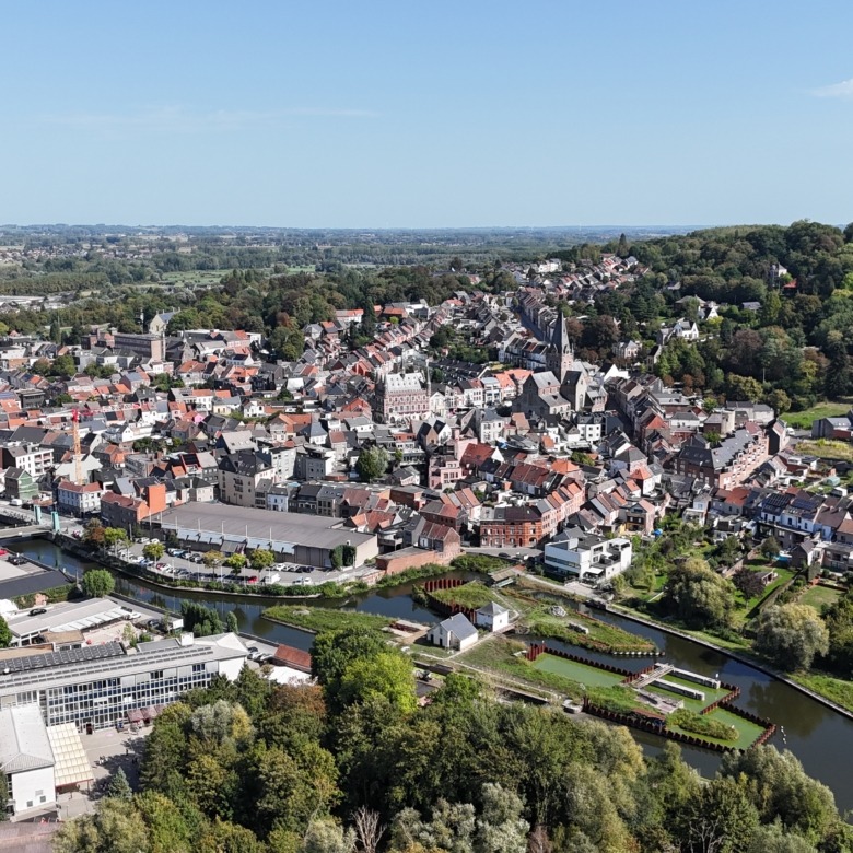 Ruime gezinswoning op toplocatie aan de stadsrand